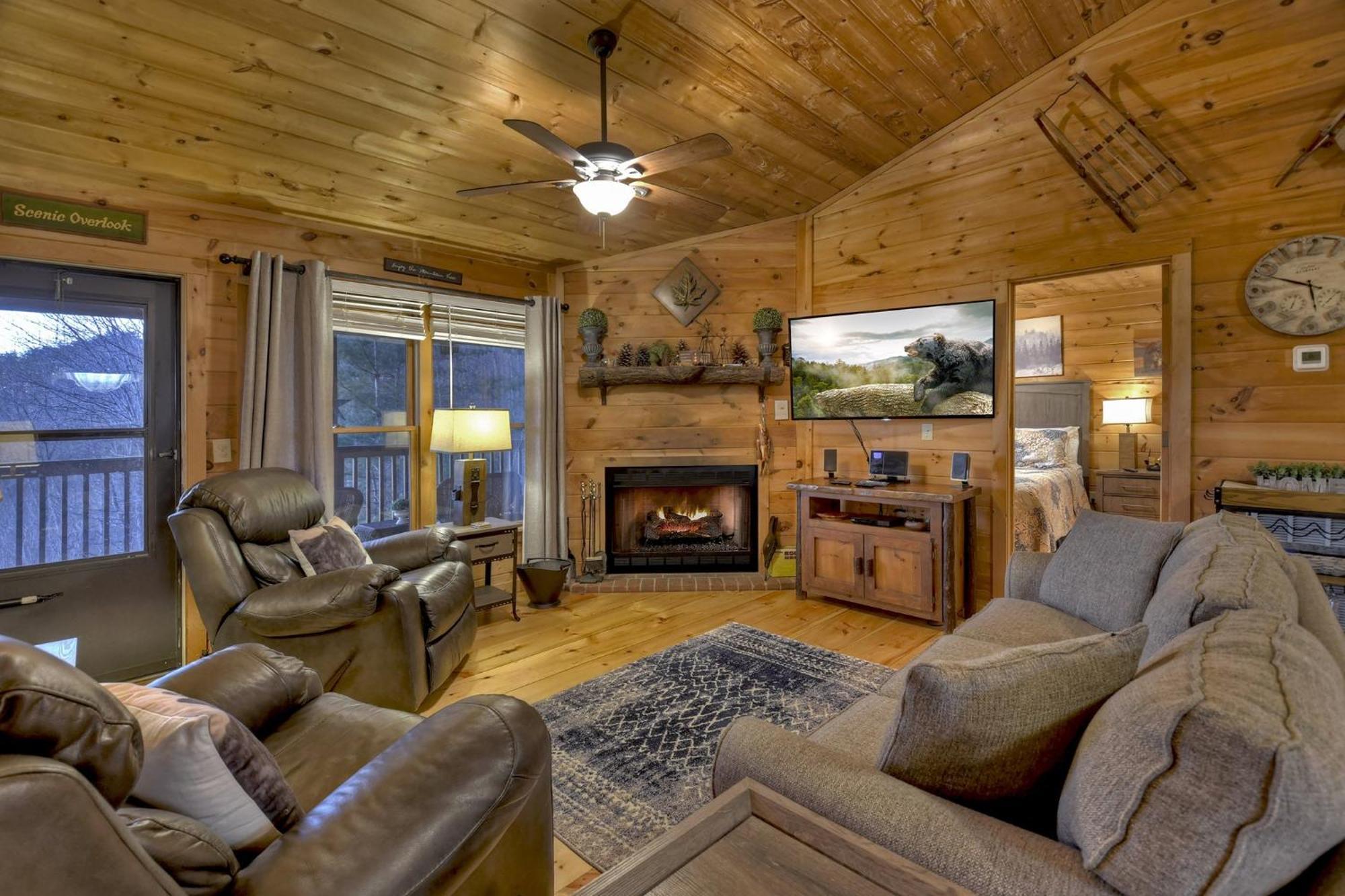 Talking Leaves Hot Tub Firepit And Comfy King Beds Villa Ellijay Exterior photo